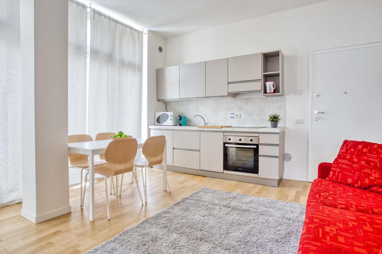 Apartment Joivy Lovely Flat With Balcony Mailand