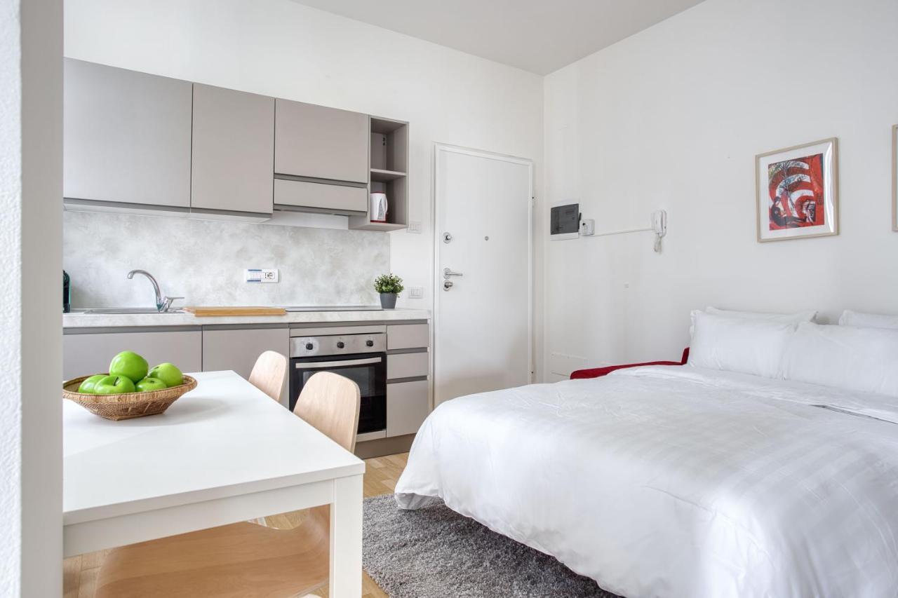 Appartamento Joivy Lovely Flat With Balcony